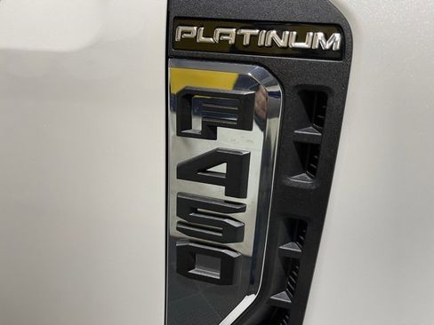 Used 2024 Ford F450 Platinum image 26