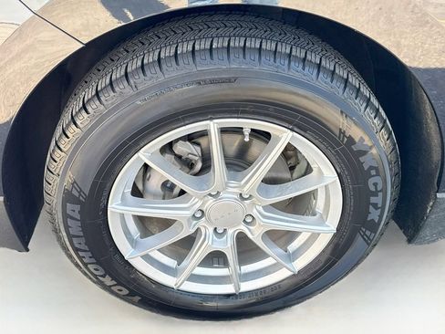Used 2020 Chevrolet Equinox Premier FWD image 41