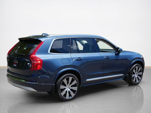 Used 2022 Volvo XC90 T8 Inscription w/ Advanced Package AWD/4WD image 3