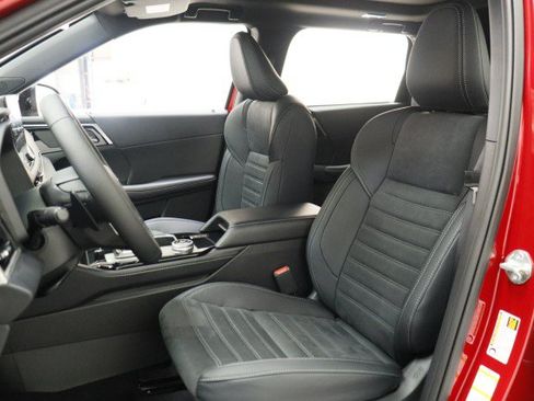 New 2026 Mitsubishi Outlander AWD image 7