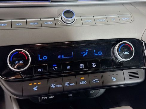 Used 2025 Hyundai Elantra SEL FWD image 12