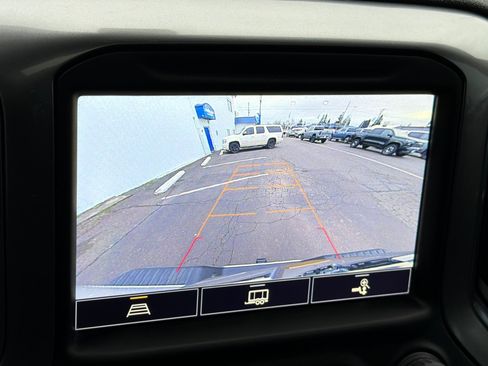 Used 2023 Chevrolet Silverado 3500 LT w/ Convenience Package image 15