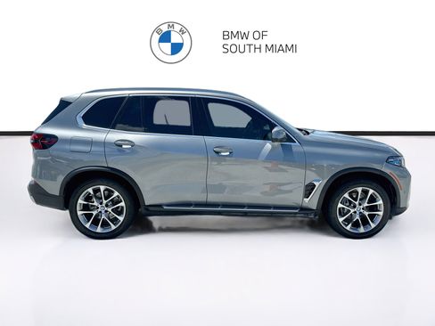 Used 2025 BMW X5 sDrive40i w/ Climate Comfort Package RWD image 8