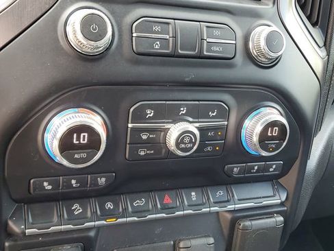 Used 2021 GMC Sierra 1500 AT4 w/ AT4 Preferred Package AWD/4WD image 23