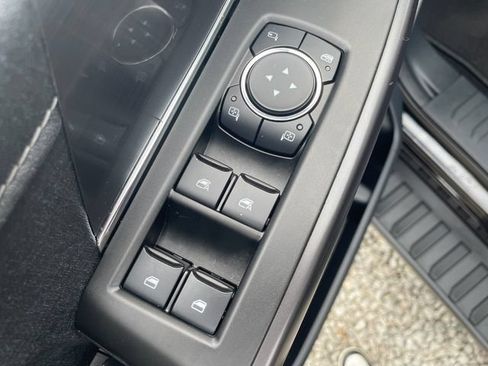 Used 2026 Ford F150 Lariat AWD/4WD image 25