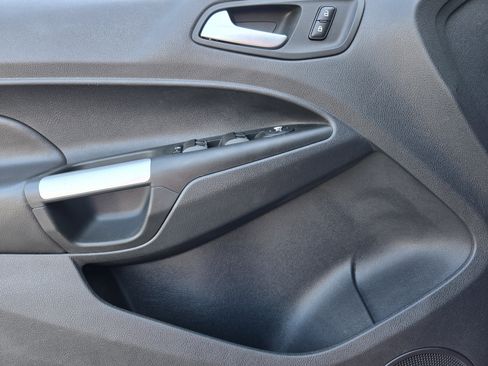 Used 2014 Ford Transit Connect XLT image 17