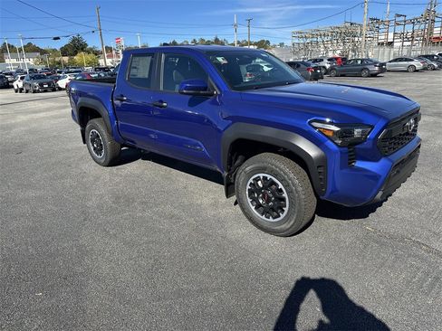 New 2025 Toyota Tacoma TRD Off-Road image 6
