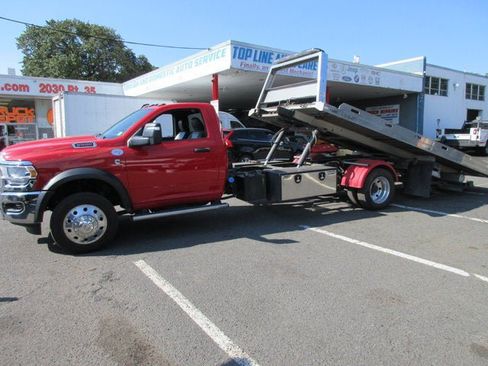 Used 2024 RAM 5500 Tradesman AWD/4WD image 2