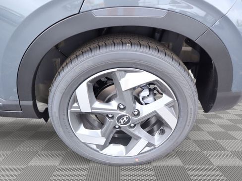 New 2026 Hyundai Venue SEL FWD image 5