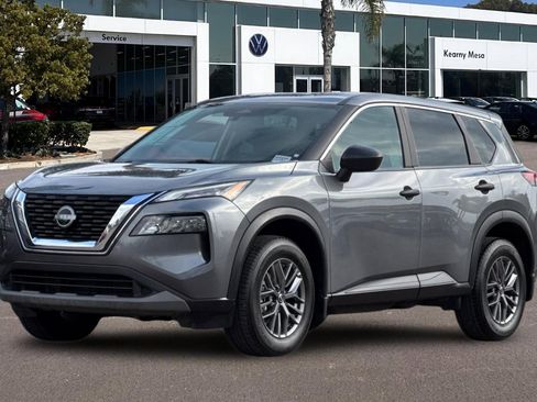 Used 2023 Nissan Rogue S image 8