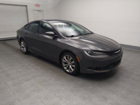 Used 2016 Chrysler 200 S w/ Navigation & Sound Group I FWD image 11