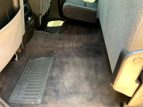 Used 2007 GMC Sierra 2500 SLE w/ EZ-Lift Tailgate Package image 24