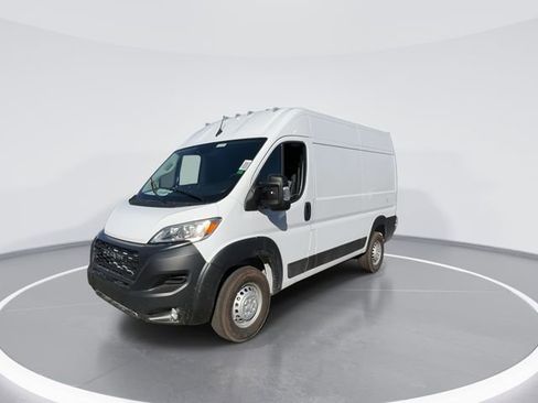 New 2026 RAM ProMaster 2500 w/ Convenience Group image 4