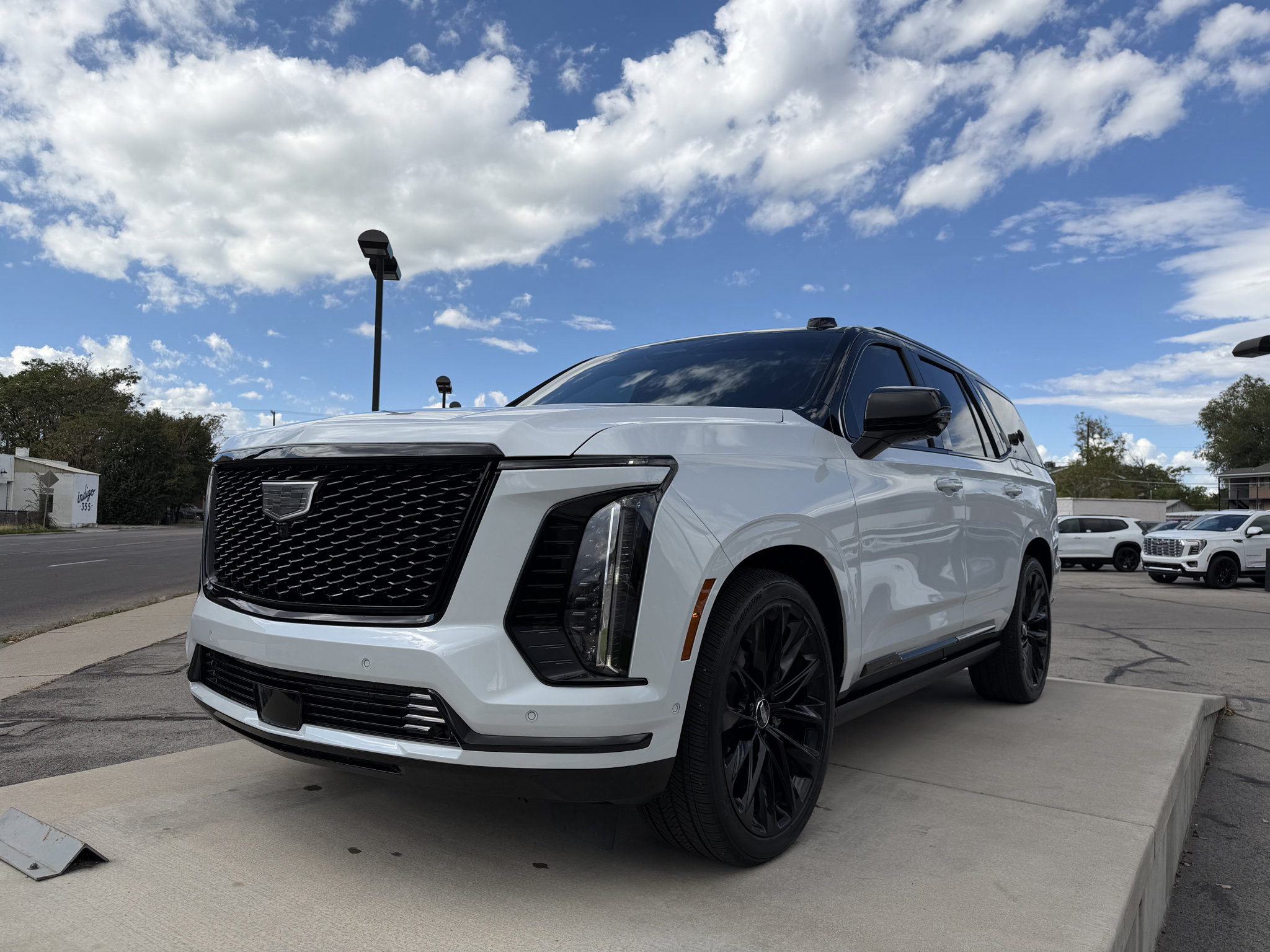 Used 2026 Cadillac Escalade Platinum Sport w/ LPO, ONYX Package AWD/4WD image 8