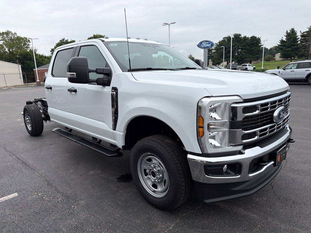 New 2026 Ford F350 XL w/ XL Chrome Package AWD/4WD image 7