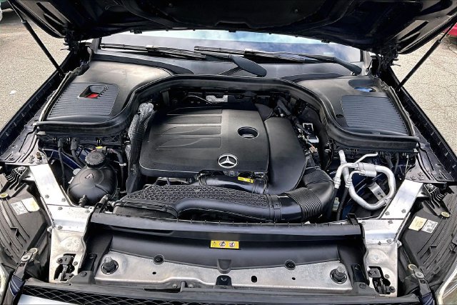 Used 2021 Mercedes-Benz GLC 300 4MATIC image 26