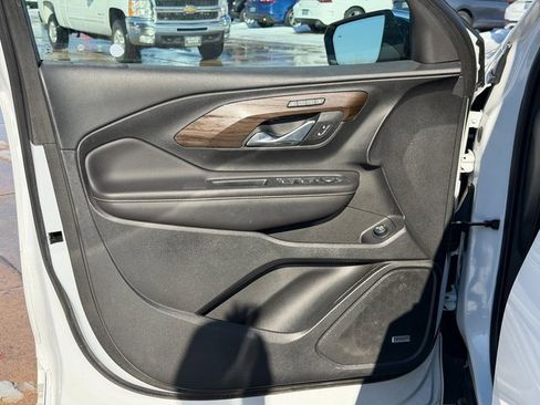 Used 2021 GMC Terrain Denali w/ Denali Premium Package image 19