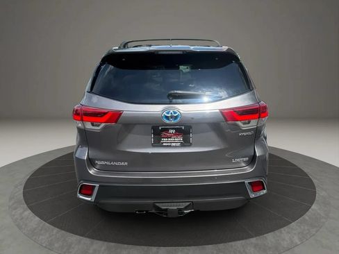 Used 2018 Toyota Highlander Limited Platinum AWD/4WD image 8