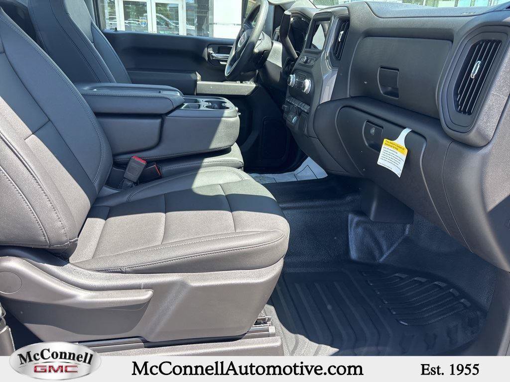 New 2025 GMC Sierra 3500 Pro RWD image 18