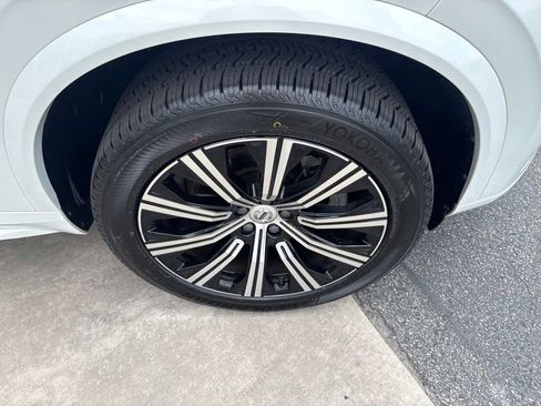 Certified 2023 Volvo XC90 B5 Core w/ Climate Package AWD/4WD image 13