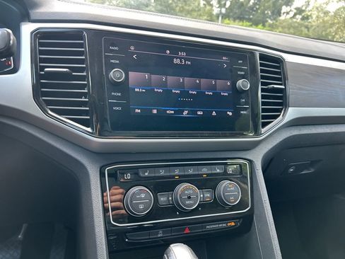 Used 2022 Volkswagen Atlas SE w/ Panoramic Sunroof Package image 26