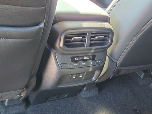 New 2026 Honda Pilot Touring image 10