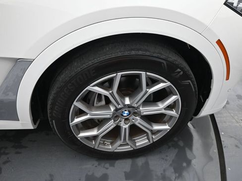 Used 2021 BMW X7 xDrive40i w/ Premium Package AWD/4WD image 46