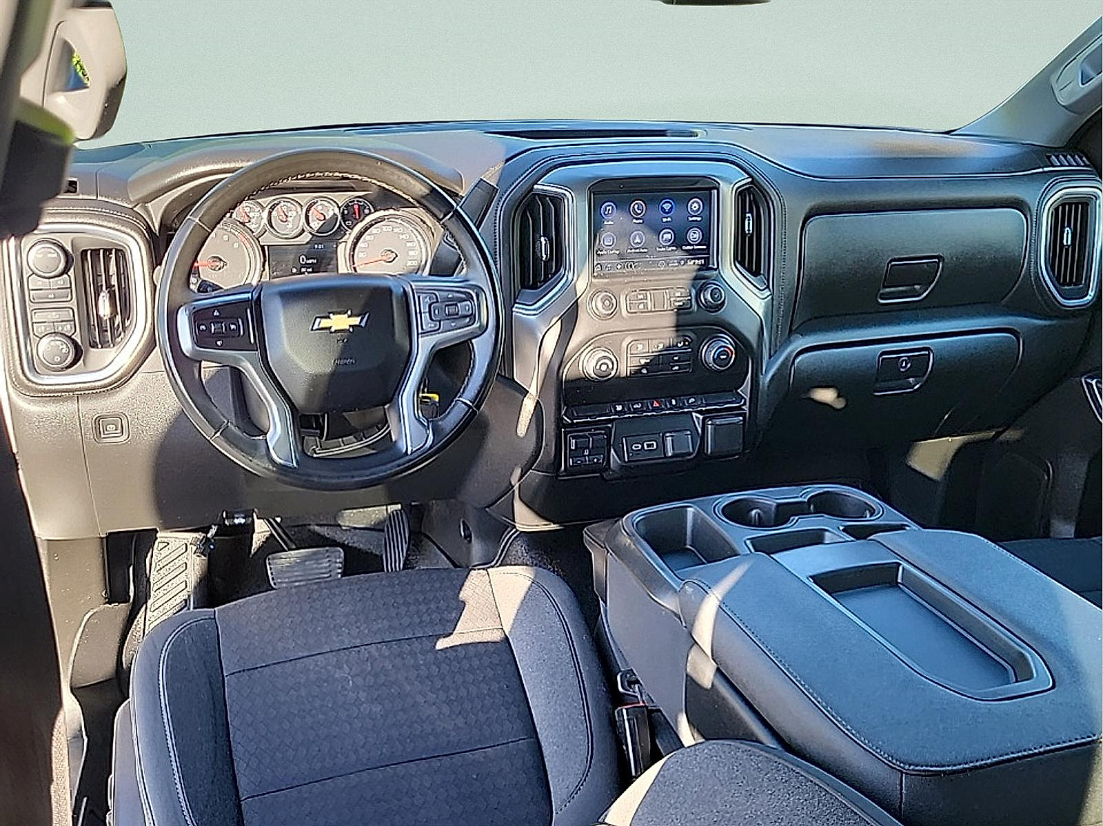 Used 2023 Chevrolet Silverado 2500 LT AWD/4WD image 15
