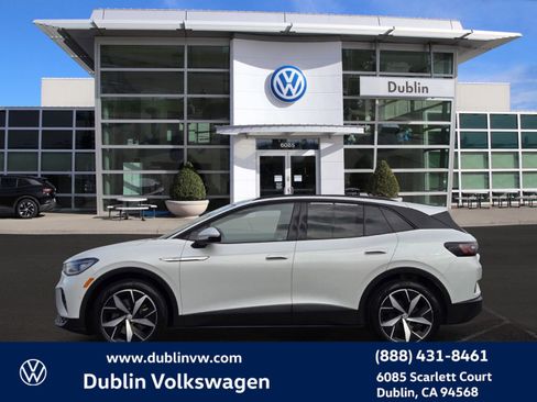 Certified 2023 Volkswagen ID.4 Pro S image 7