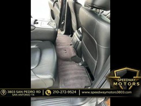 Used 2017 INFINITI QX80 2WD w/ Driver Assistance Package image 17