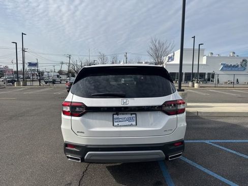 New 2025 Honda Pilot Elite image 7