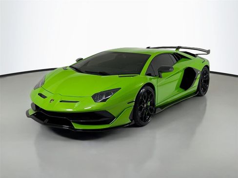 Used 2019 Lamborghini Aventador SVJ AWD/4WD image 10
