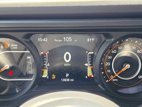 Used 2026 Jeep Gladiator Rubicon AWD/4WD image 17