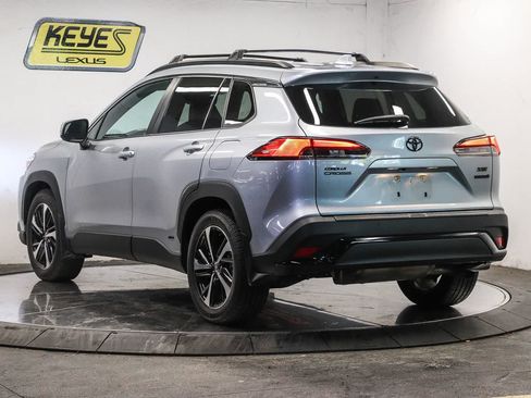 Used 2024 Toyota Corolla Cross AWD Hybrid w/ Convenience Package image 2