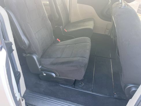 Used 2013 Dodge Grand Caravan SE FWD image 26