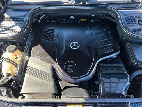 Used 2025 Mercedes-Benz GLE 450 4MATIC image 32