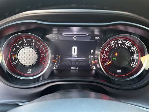 Used 2022 Dodge Challenger SXT w/ Cold Weather Group image 33