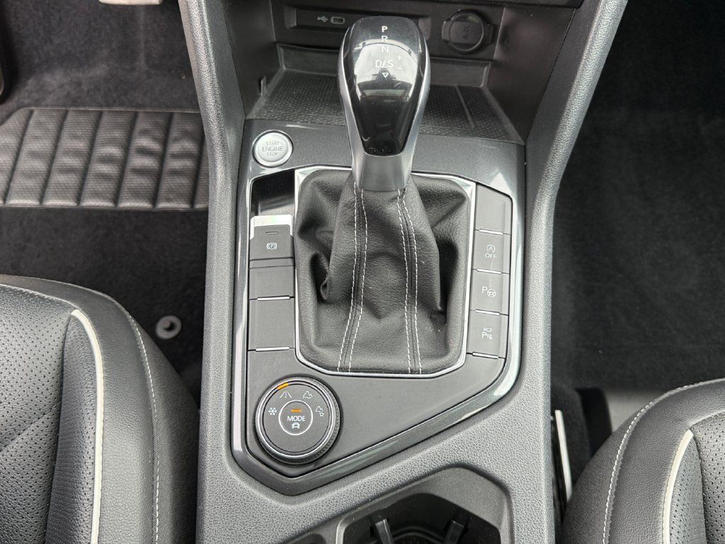 Used 2022 Volkswagen Tiguan SEL R-Line AWD/4WD image 20