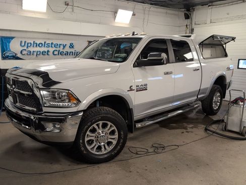 Used 2017 RAM 2500 Laramie w/ Snow Chief Group image 1