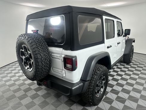 Used 2023 Jeep Wrangler Unlimited Rubicon AWD/4WD image 5