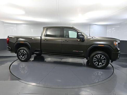 Used 2022 GMC Sierra 2500 AT4 w/ AT4 Premium Plus Package AWD/4WD image 4