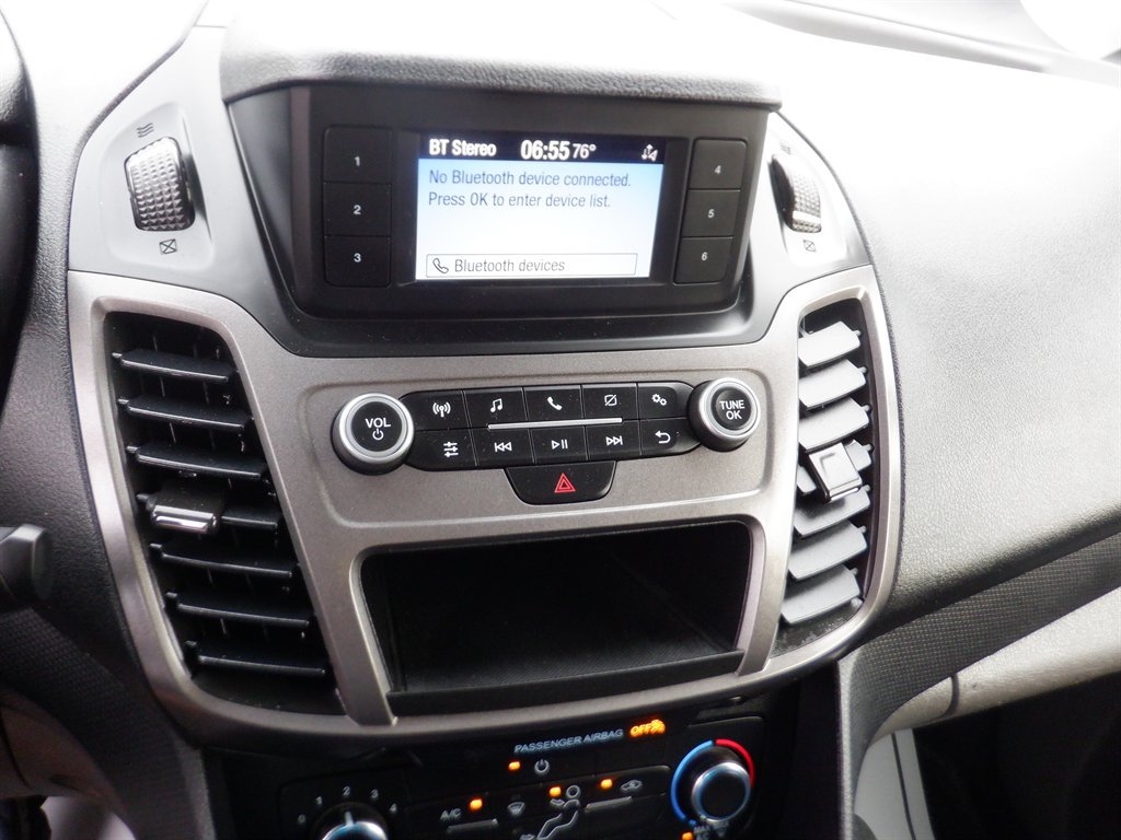 Used 2022 Ford Transit Connect XL FWD image 14