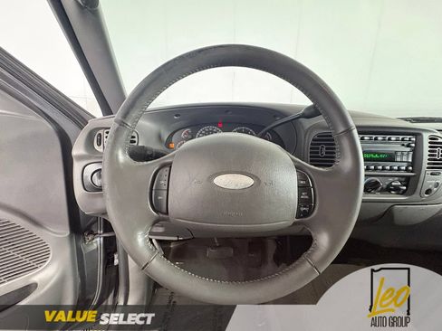 Used 2003 Ford F150 XLT RWD image 12