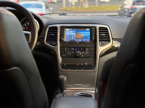 Used 2012 Jeep Grand Cherokee Laredo image 17