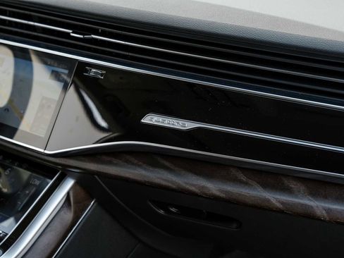 Used 2020 Audi Q8 Premium Plus w/ Premium Plus Package image 30