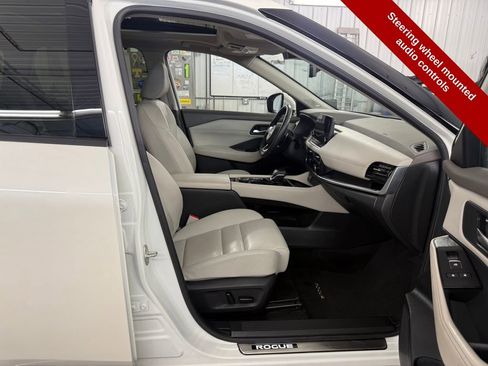 Used 2023 Nissan Rogue SL w/ SL Premium Package image 43