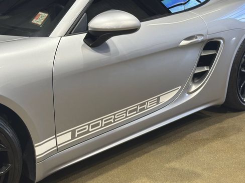 Used 2024 Porsche 718 Cayman RWD image 48