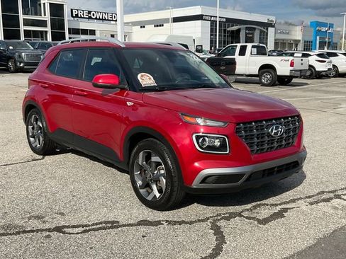 Used 2022 Hyundai Venue Limited w/ Cargo Package image 3