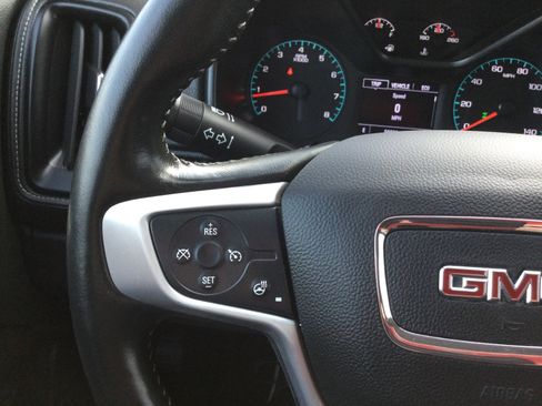 Used 2022 GMC Canyon Elevation w/ Elevation Premium Package image 15