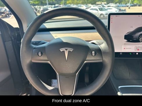 Used 2023 Tesla Model Y Long Range AWD/4WD image 7